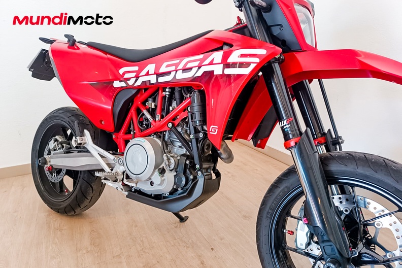 Motorbike image 4