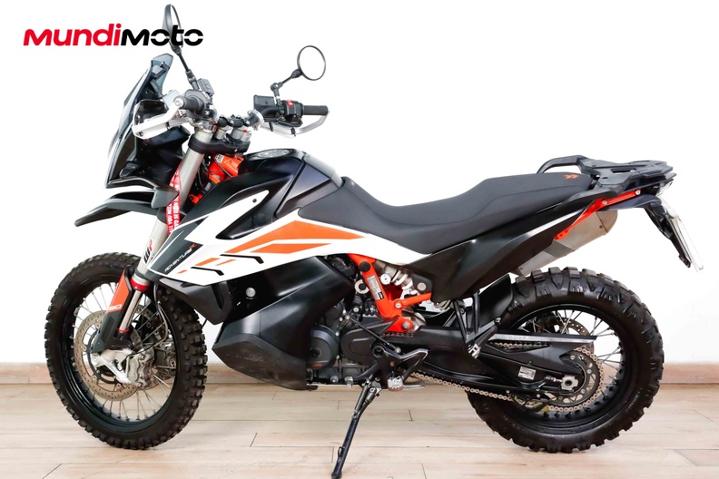 Motorbike image 5
