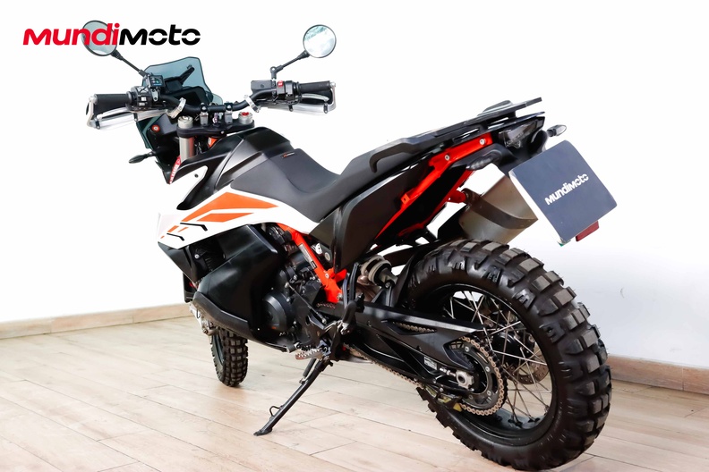 Motorbike image 6