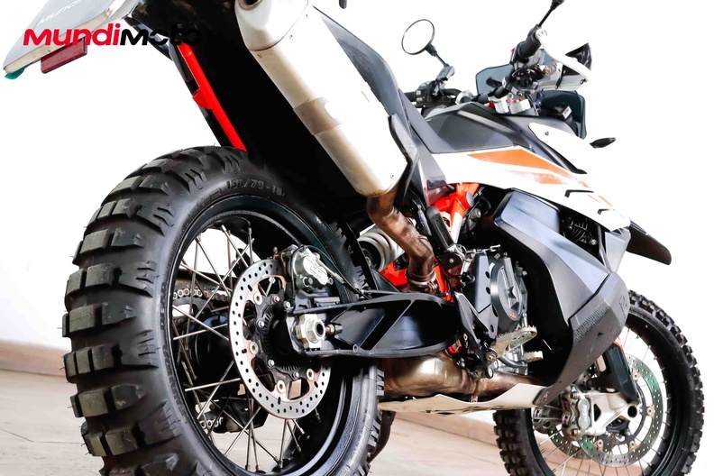 Motorbike image 3