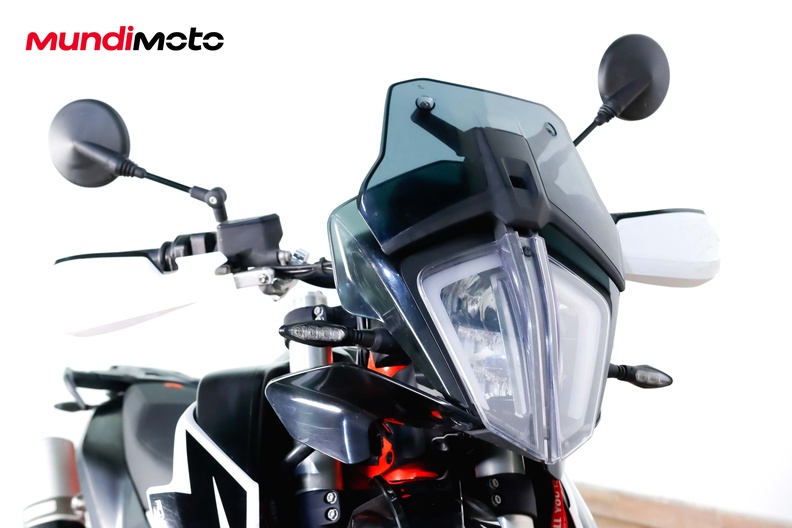 Motorbike image 4