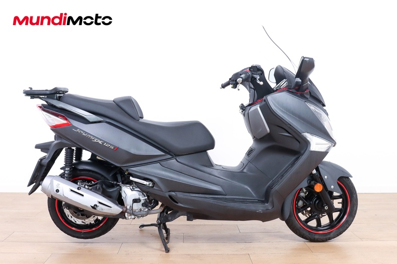 JOY MAX ディスカウント 125i（21180km）