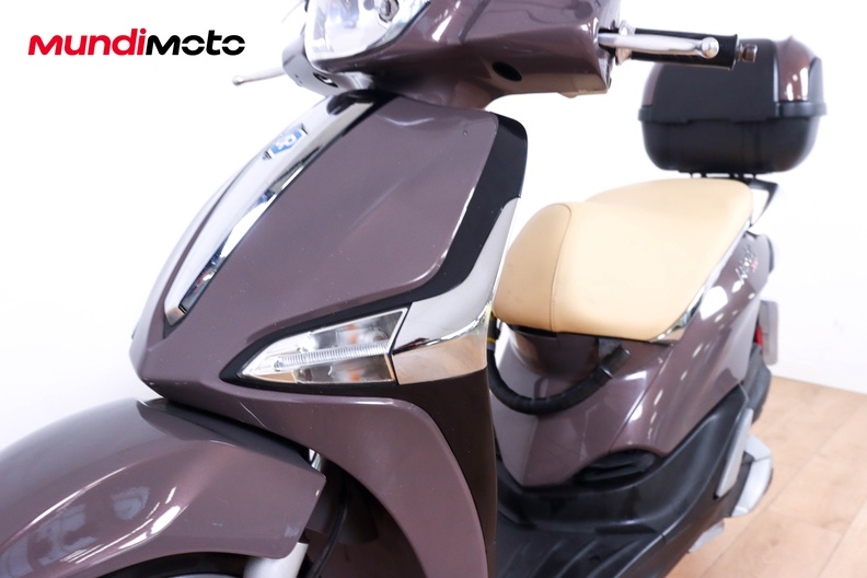 Motorbike image 8