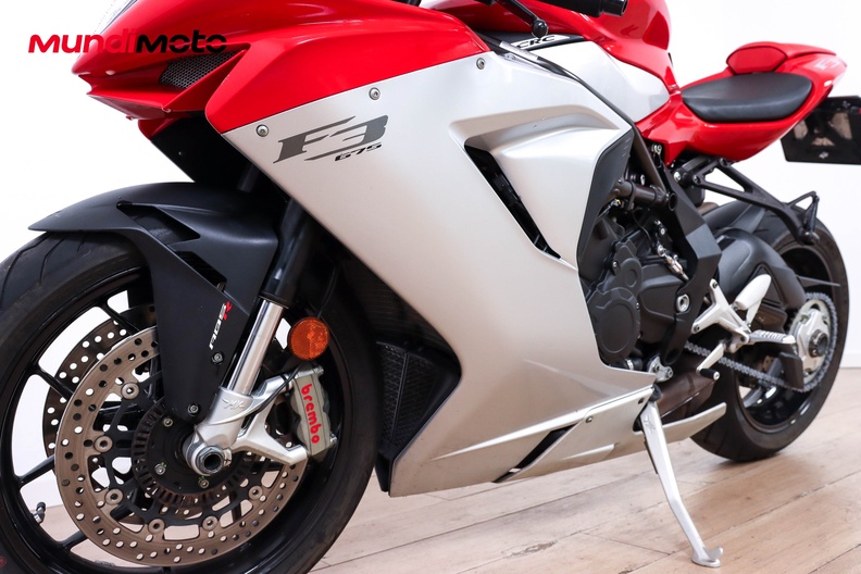 https://assets.mundimoto.com/images/2b17c6ad-c082-4e6f-8ce4-5e93a1bcbb14/LEFT_FRONT_DETAIL-0_medium.jpg