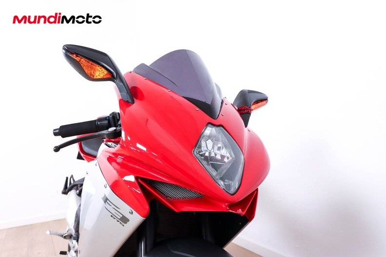 https://assets.mundimoto.com/images/2b17c6ad-c082-4e6f-8ce4-5e93a1bcbb14/RIGHT_FRONT_DETAIL-0_medium.jpg