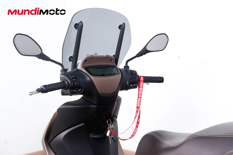 Motorbike image 10
