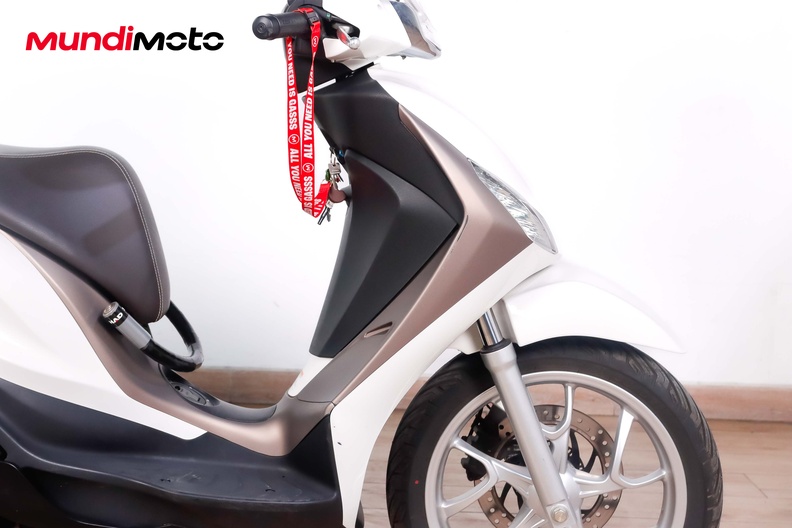 Motorbike image 12