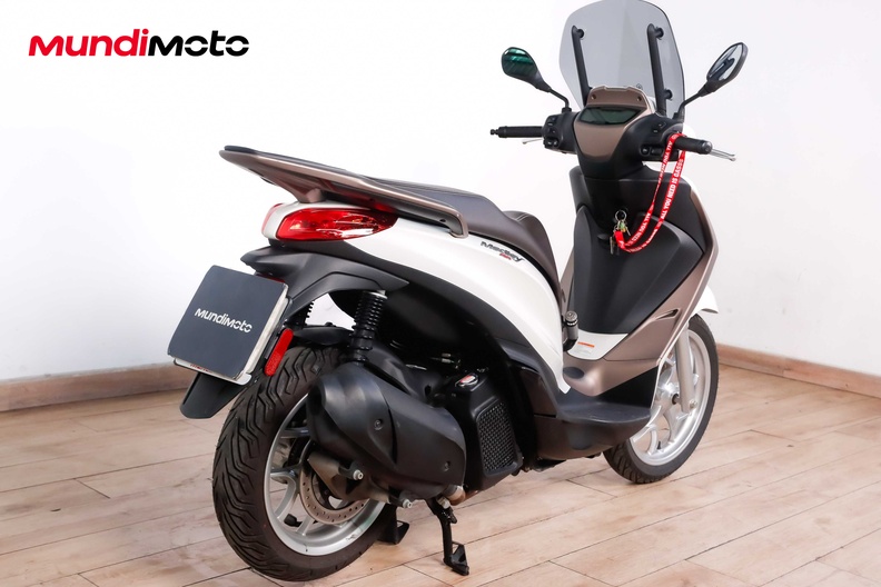 Motorbike image 2