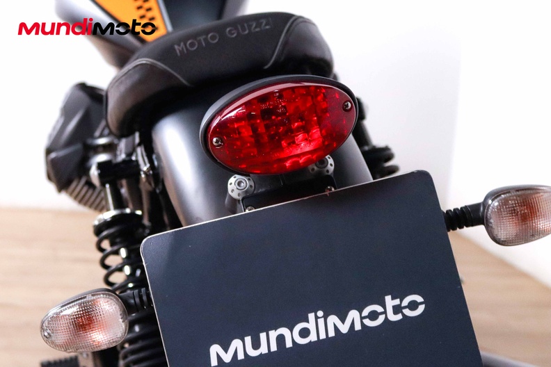 Motorbike image 9