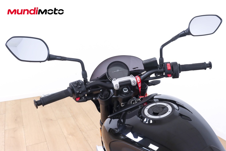 Motorbike image 10
