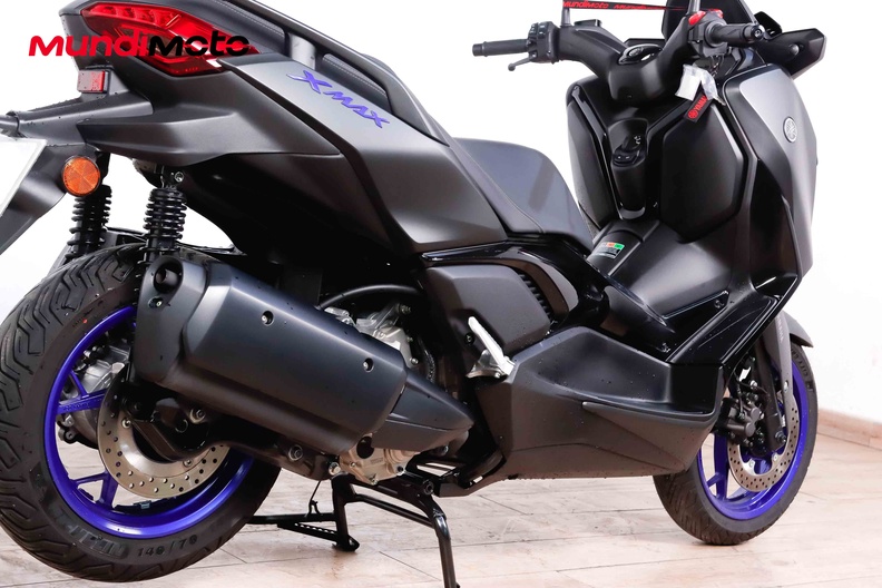 Motorbike image 3