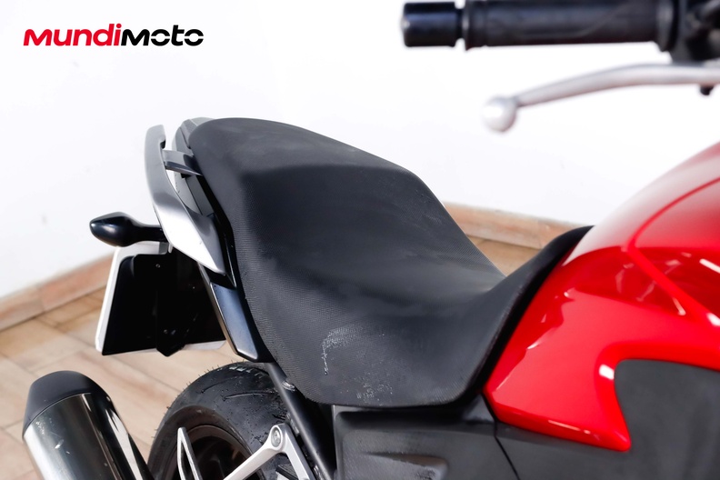 Motorbike image 13