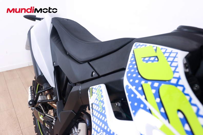 Motorbike image 12