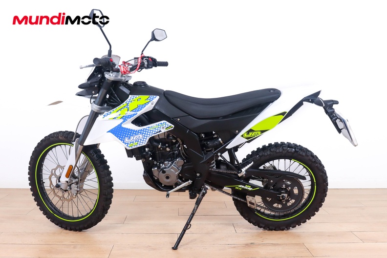 Motorbike image 5