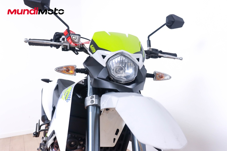 Motorbike image 4