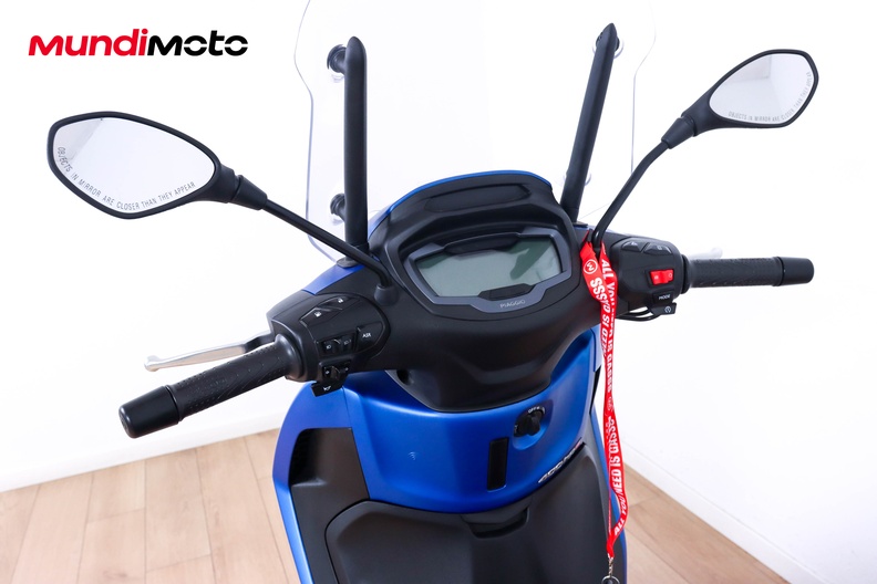 Motorbike image 10