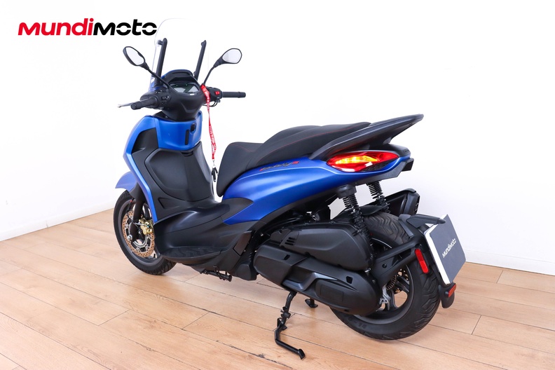 Motorbike image 6