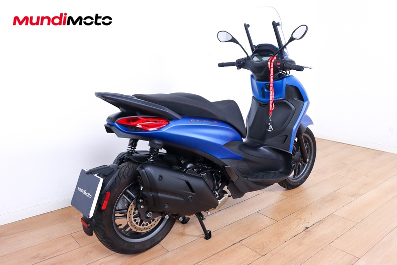 Motorbike image 2