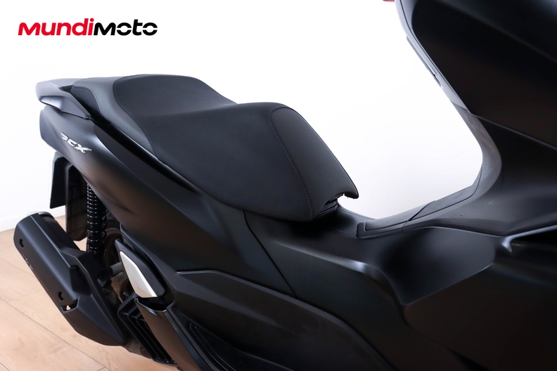 Motorbike image 12