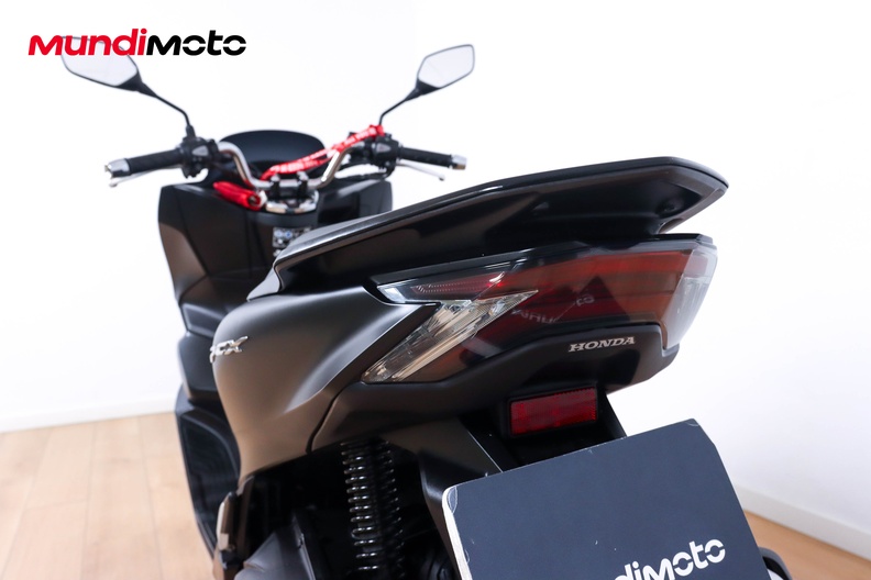 Motorbike image 9