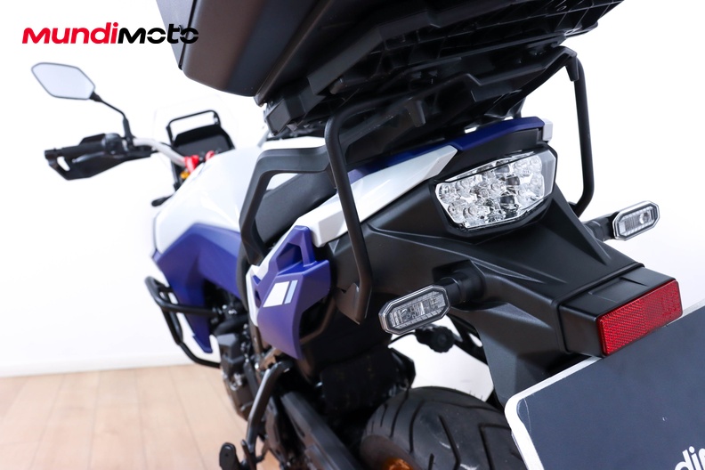 Motorbike image 9