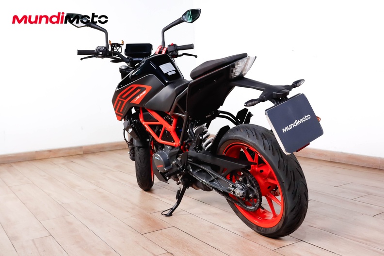 Motorbike image 6