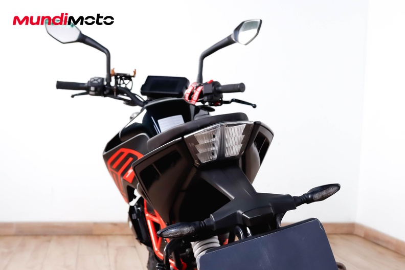 Motorbike image 9