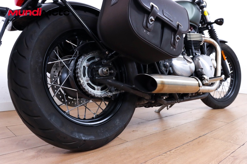 Motorbike image 3