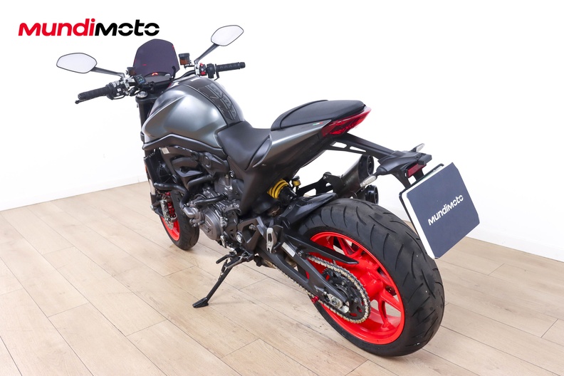 Motorbike image 6
