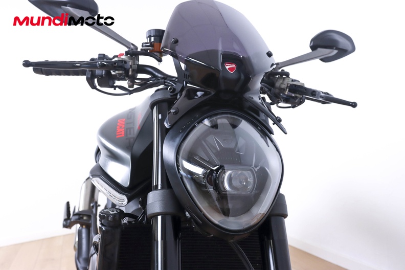 Motorbike image 4
