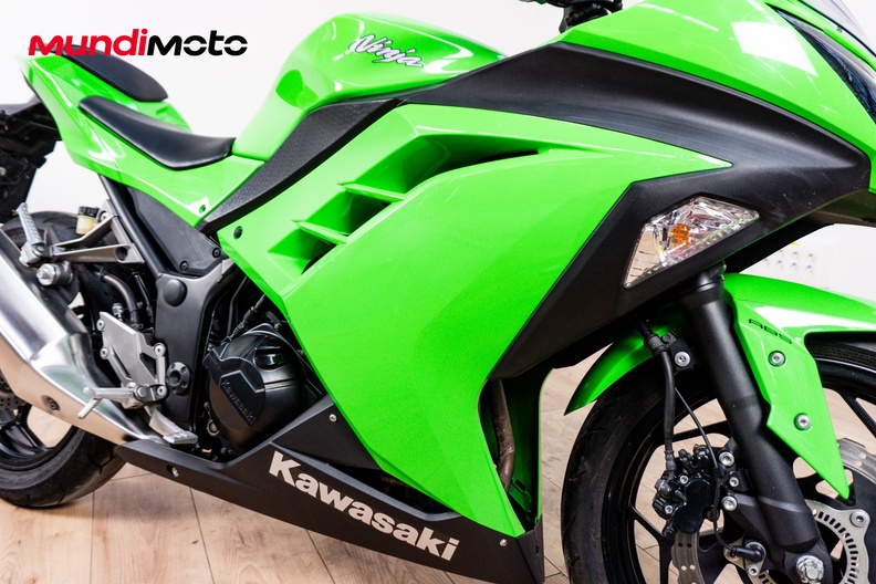 Motorbike image 4