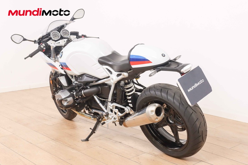 Motorbike image 6
