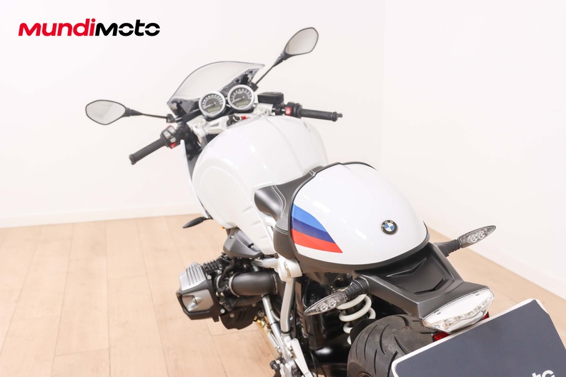 Motorbike image 9