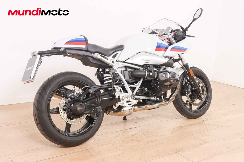 Motorbike image 2
