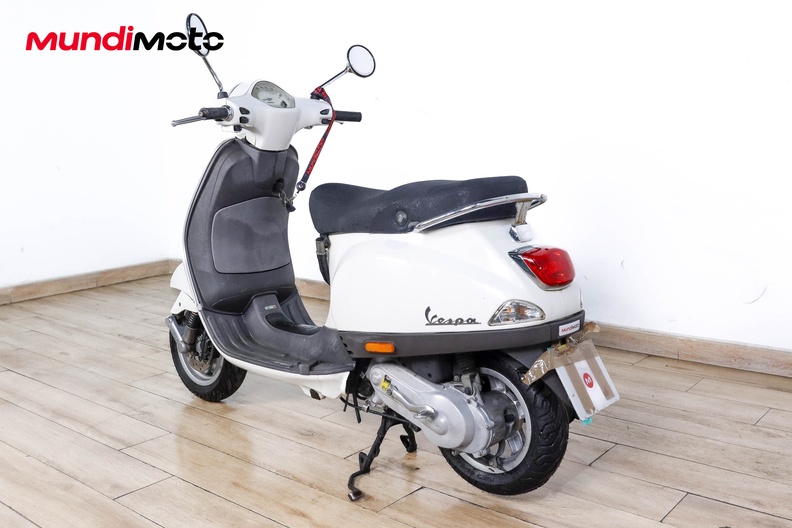 Motorbike image 6