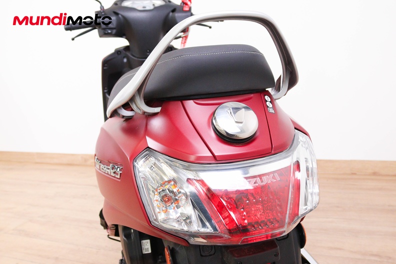 Motorbike image 9