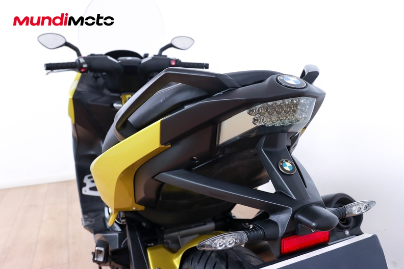 Motorbike image 9