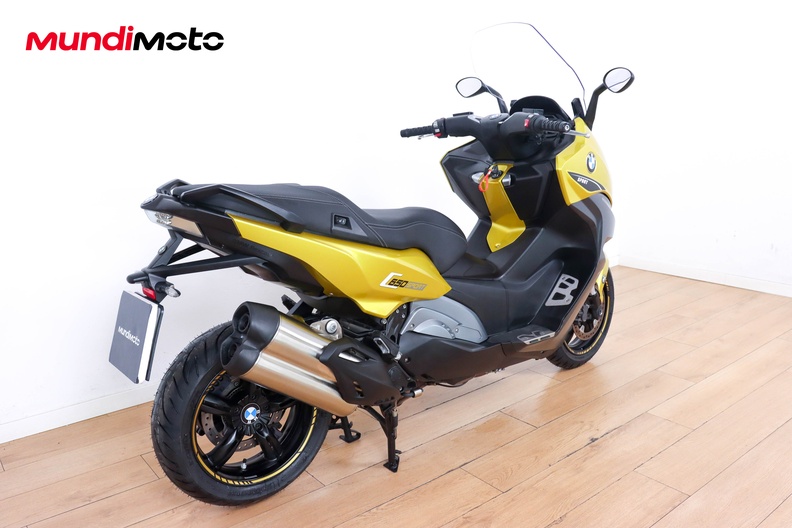 Motorbike image 2