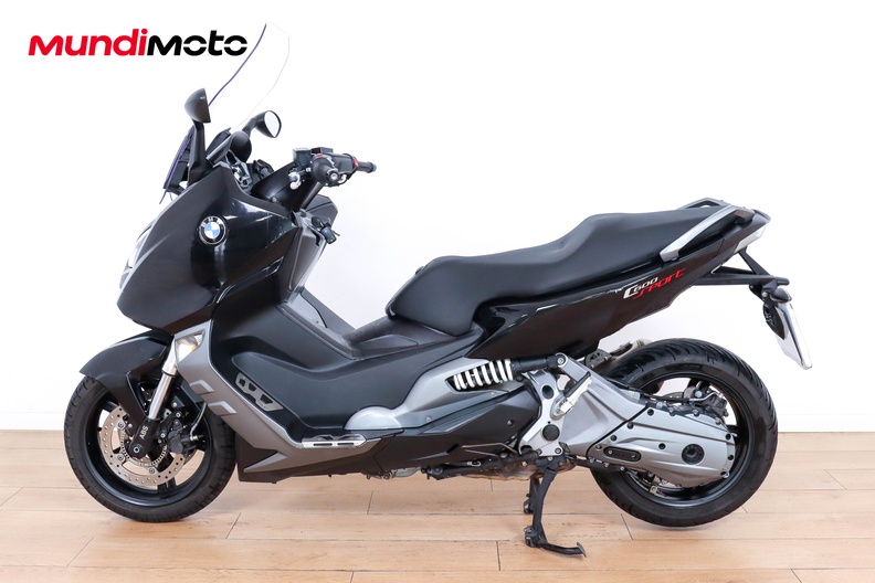Motorbike image 5