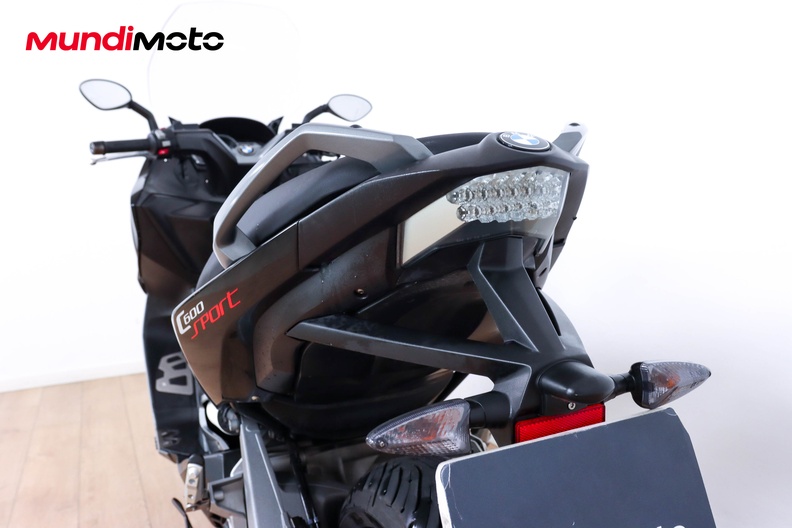 Motorbike image 9