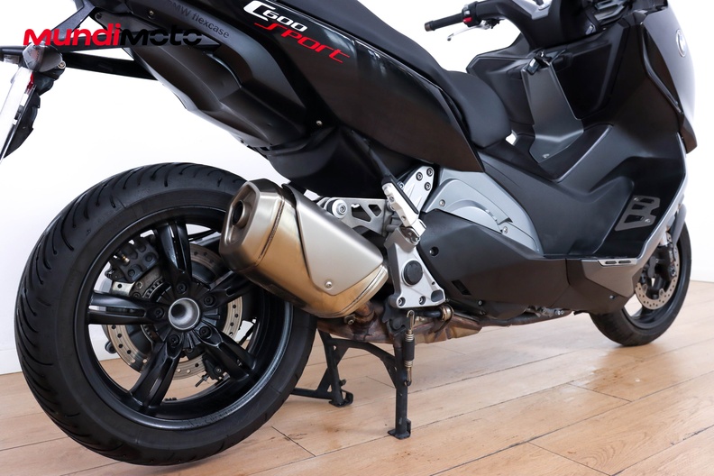 Motorbike image 3
