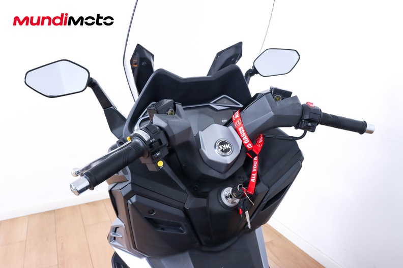 Motorbike image 10