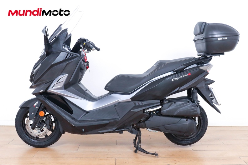 Motorbike image 5