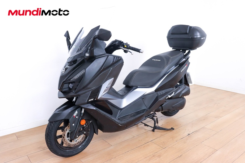 Motorbike image 7