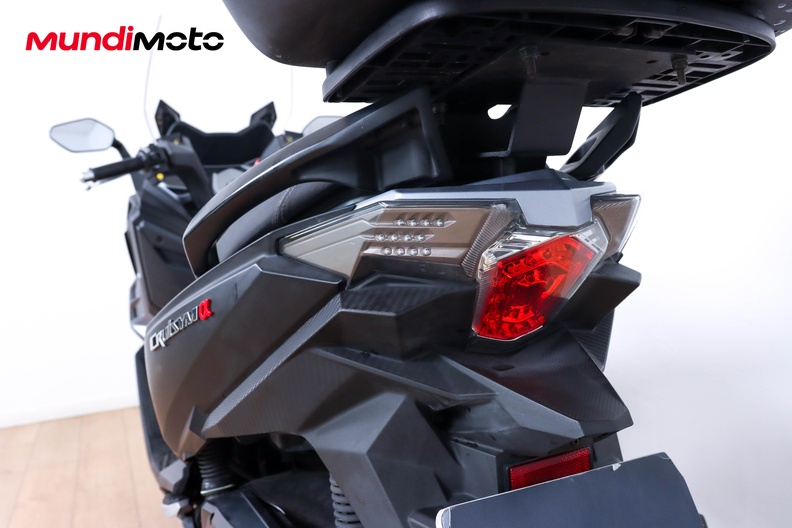 Motorbike image 9
