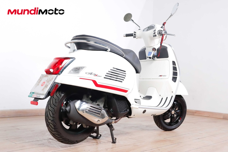 Motorbike image 2