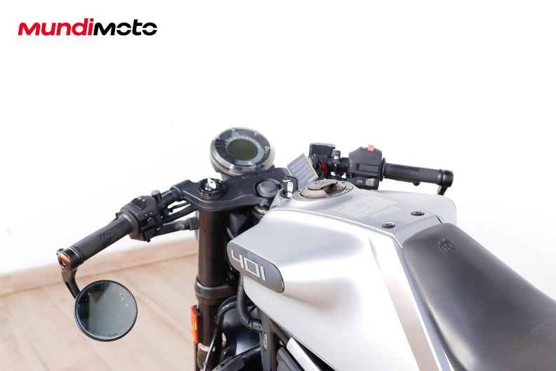 Motorbike image 10