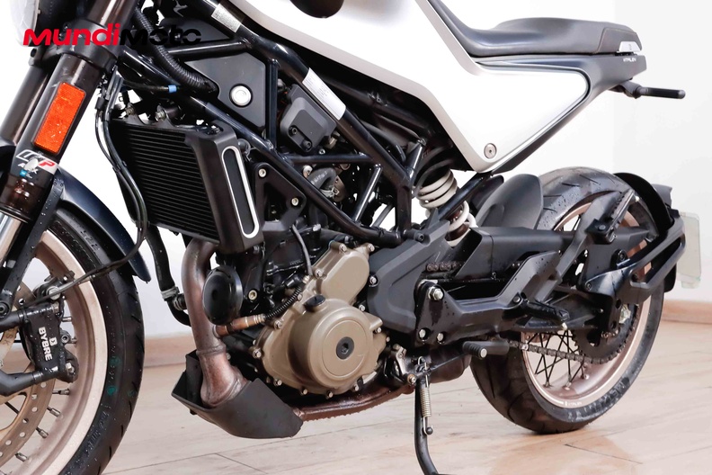Motorbike image 8