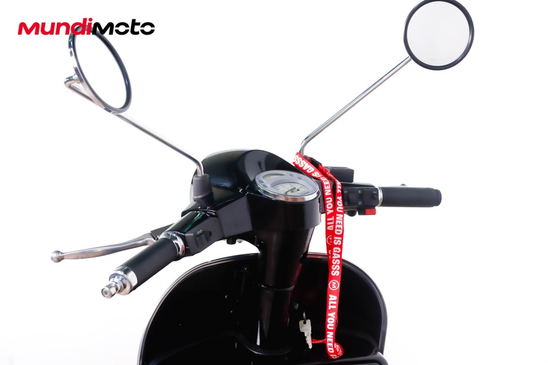 Motorbike image 10