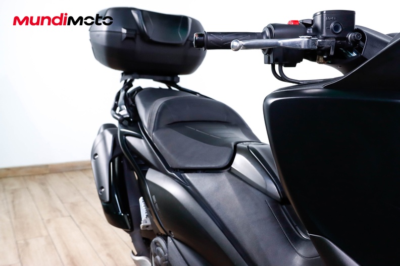 Motorbike image 12